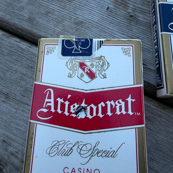 Aristocrat Casino Playing Cards - Red and Blue - Picture 5 of 6